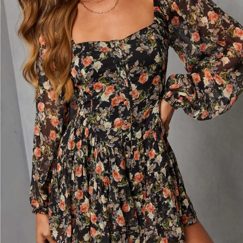 Vici Collection Lendie Fitted Waist Romper Floral Long Sleeve Medium